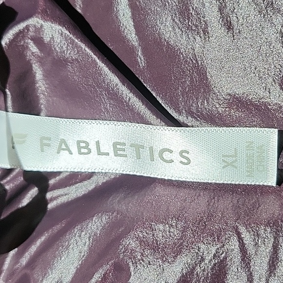 NWT Fabletics Deep Plum Purple Puffer Jacket Womens Size XL - Picture 10 of 13